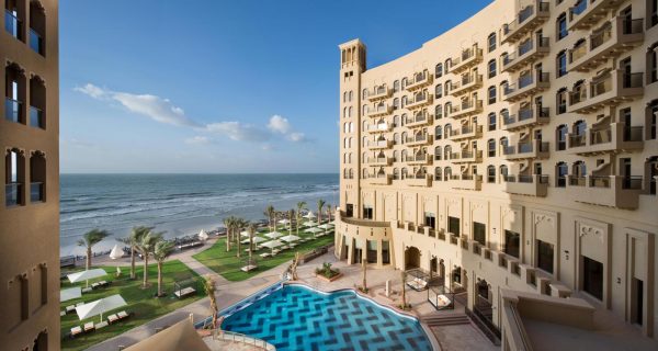 Отель на набережной - Ramada Beach Ajman, Фото tcc.com.ua