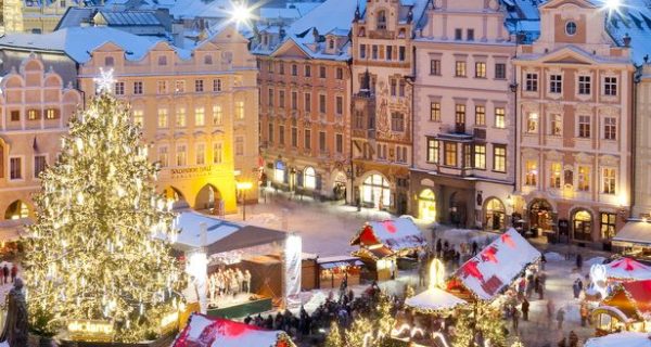 Prague's Old Town Square, Фото hollydayz.com