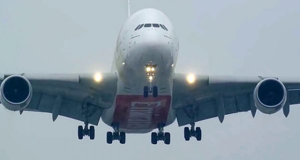 Самолет Airbus-A380